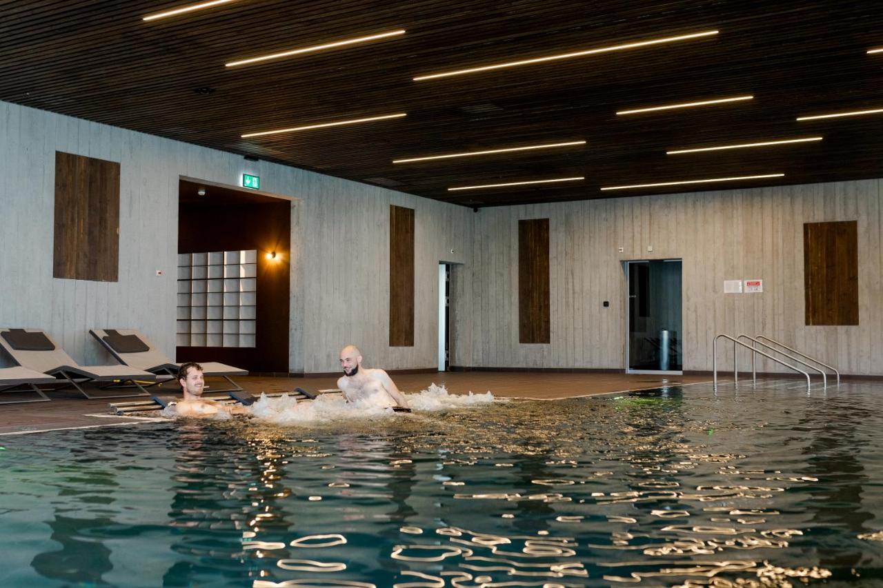 Grand Hotel Du Cervin - Auberge De Jeunesse Et Spa Saint-Luc Zewnętrze zdjęcie