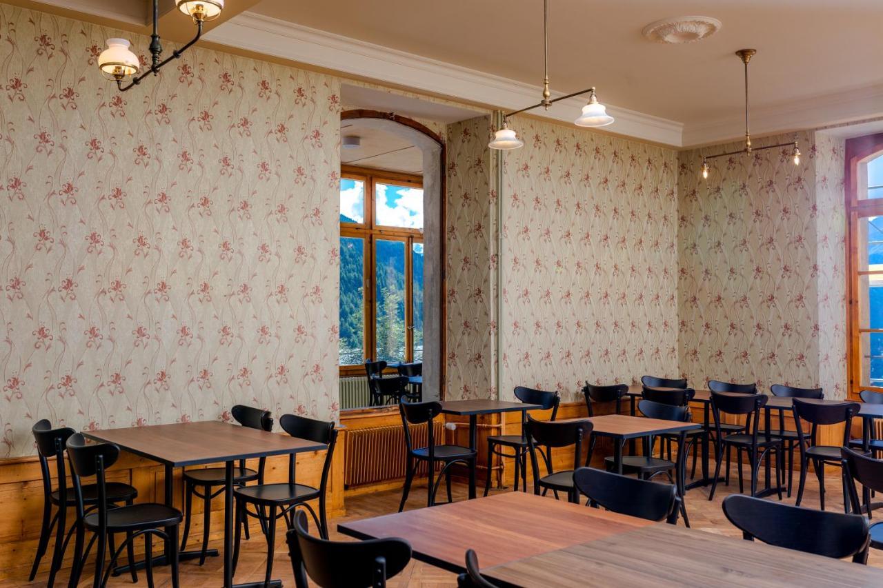 Grand Hotel Du Cervin - Auberge De Jeunesse Et Spa Saint-Luc Zewnętrze zdjęcie